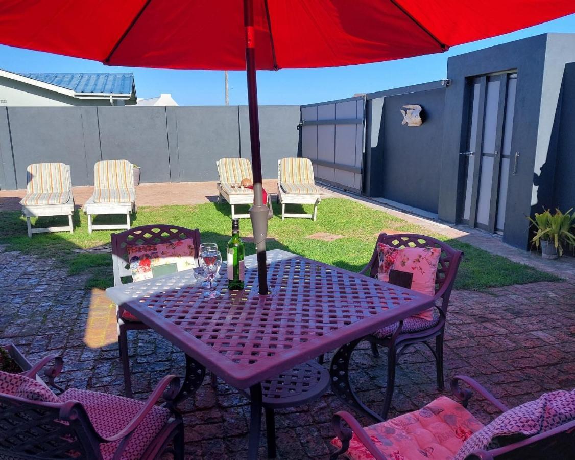 Starfish Accommodation Struisbaai Exterior foto